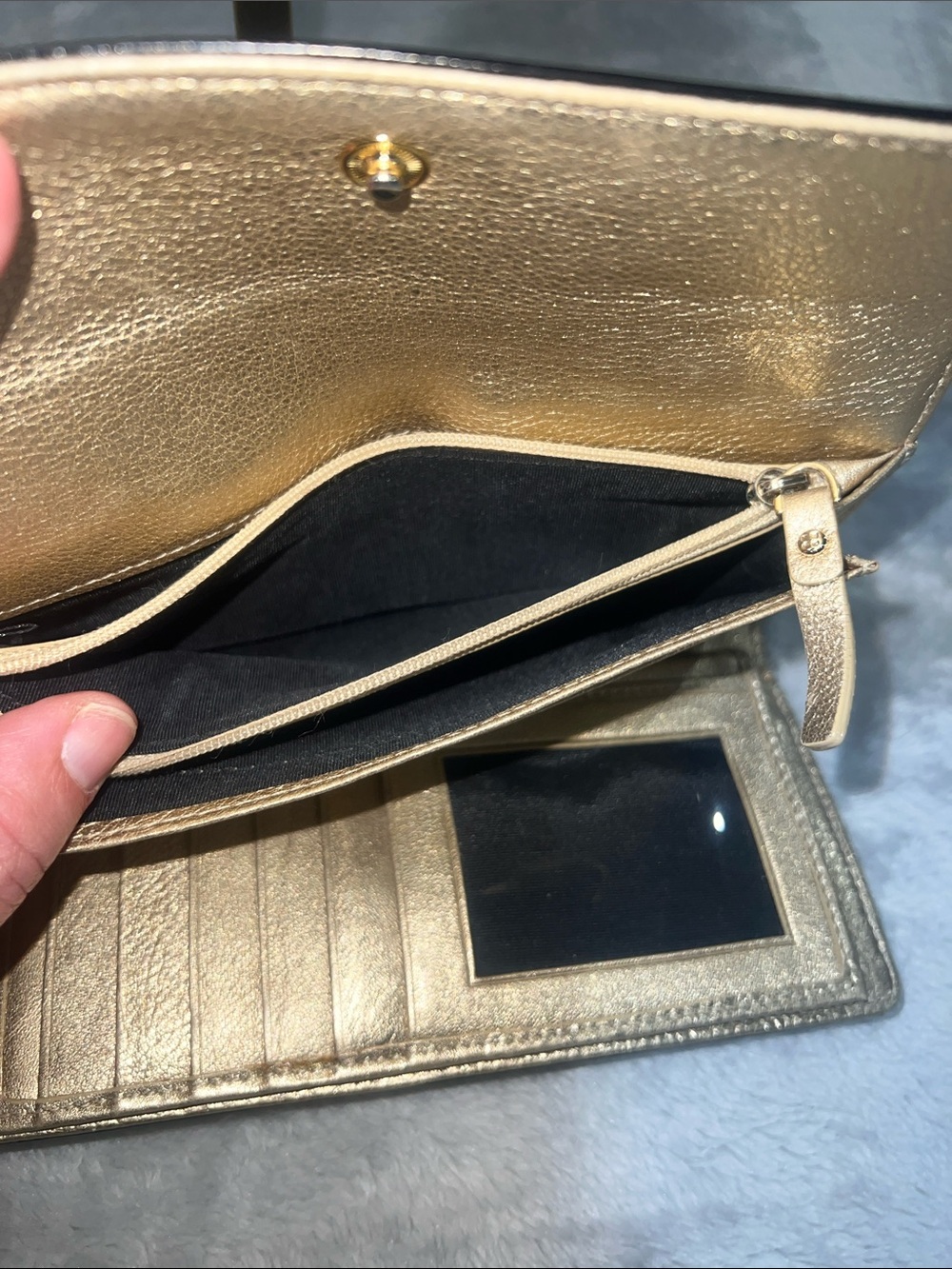 ♠️ Kate Spade New York foldover continental checkbook wallet in smooth black - Picture 6 of 10